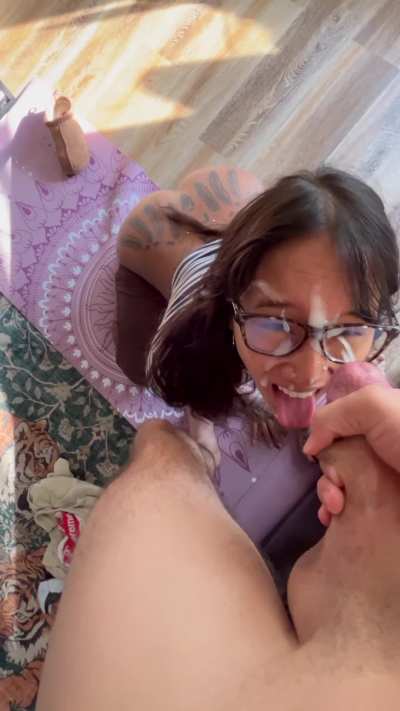 Stopped my gaming because she was craving my cum