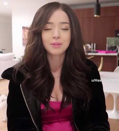 P0ki Cleavage (2)