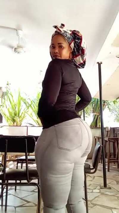 👇🏾