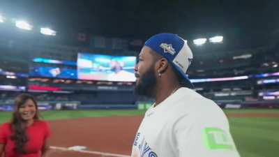 Doing that 360 around Vladimir during the on field interview.