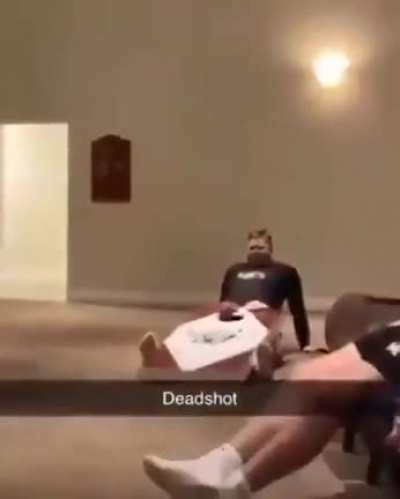 He ded