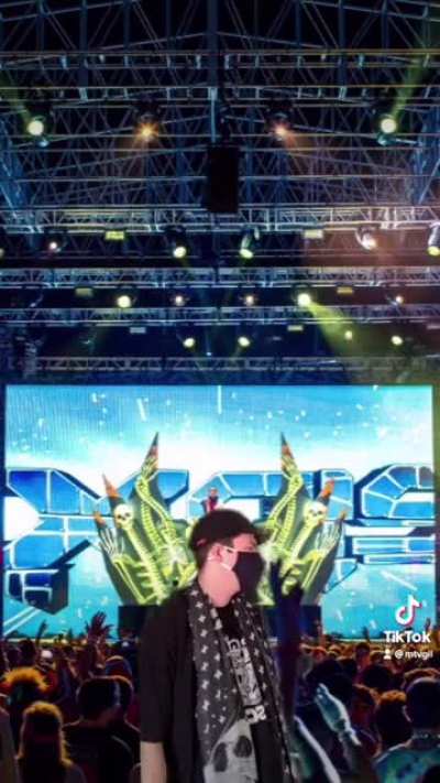When a DJ&rsquo;s last drop is future bass