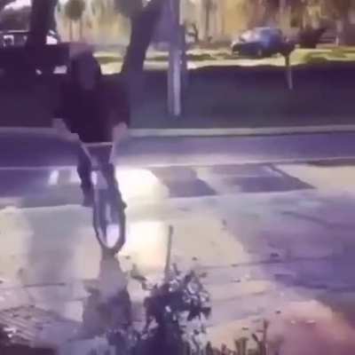 Uma coisa muito boa tamb&eacute;m s&atilde;o V&Iacute;DEOS perfeitamente cortados, aproveitem esse
