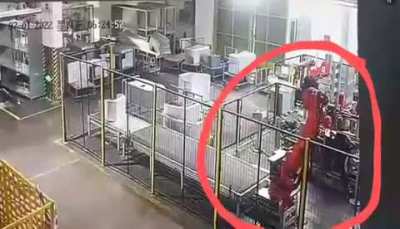 Auto Bot crushes man at work while he's on his phone