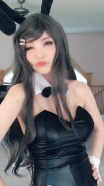 my sakurajima mai cosplay