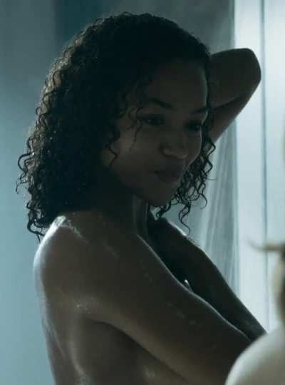 Berta V&aacute;zquez in Vis a vis AKA Locked Up (TV Series 2015&ndash; ) [S01E01]