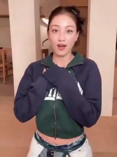 Another kiss from Jihyo