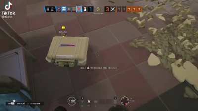 Fez o clutch.