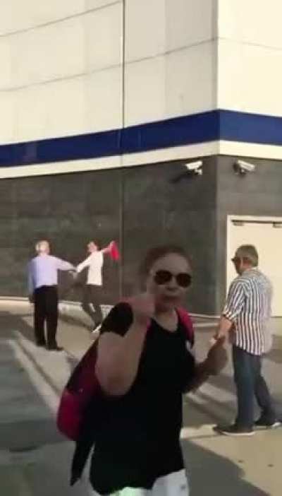 memur olmak i&ccedil;in rol yapıyordur umarım