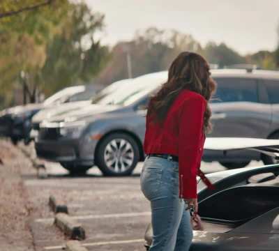 Looking Perfect in Jeans In Grosse Pointe Garden Society S01E03, 2025