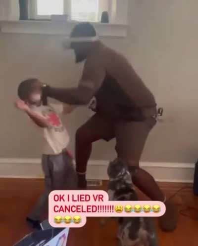 Double left jab right hook to the fa&hellip;..ce&hellip;.