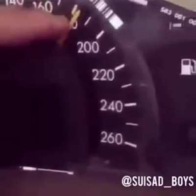 CAR :v
