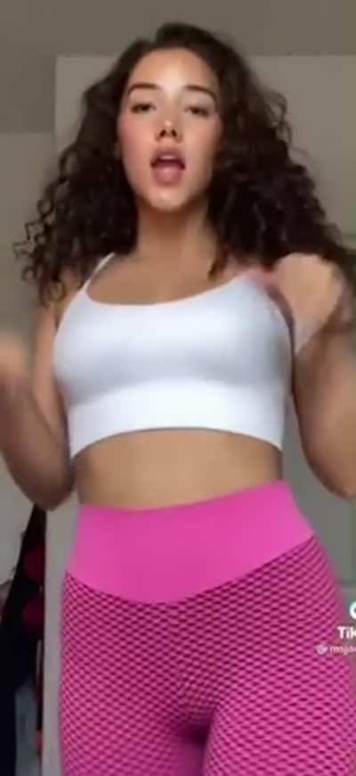 God damn that ass is killer