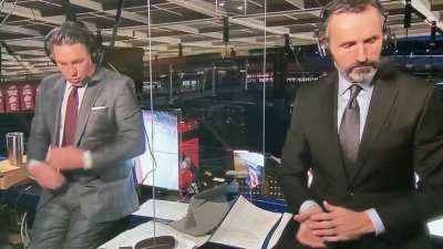 Even Hrudy&rsquo;s button decided to check out of this game.