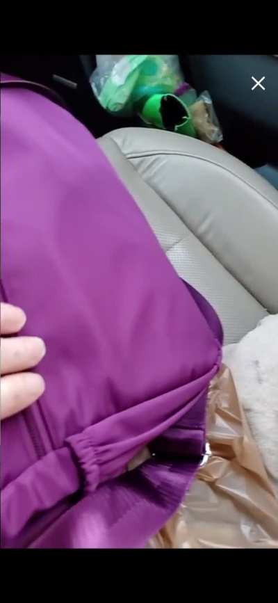 Amazon review compilation (bags) [6:57] [zippers] [camera noise]