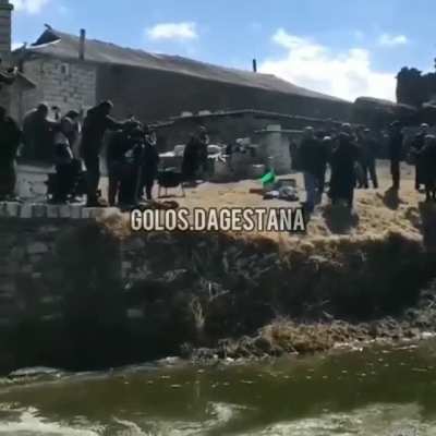 Обряд превращения в мужчину. Кто не проходит - ссылают в Москву