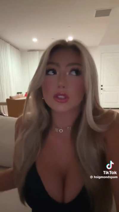 @hsigmondspam/@hailey.sigmond Tits Compilation