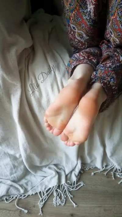 Wrinkled soles 😉😋
