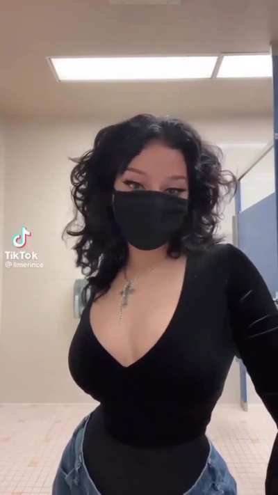 bathroom vid