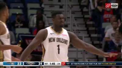 [Highlight] Zion Williamson throws down the and-1 dunk to cap off the Pels ball movement (with replay)