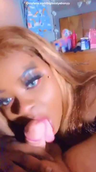 Up this if you would bust in my mouth 🤤