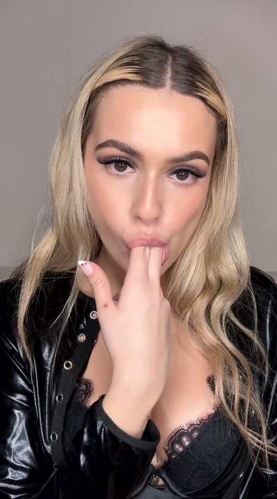 Are you an obedient slave. I might give you a reward if you say "YES"