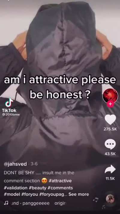 Le funny man looks like a funny car
