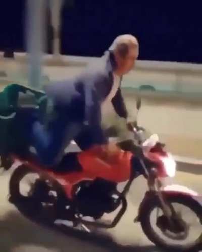 Arriba yo, mi ap&aacute; y la Chona