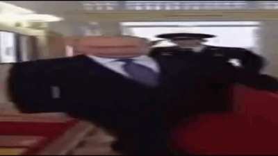 Thicc Vladimir Putin walking