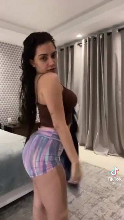 Tain&aacute; Costa