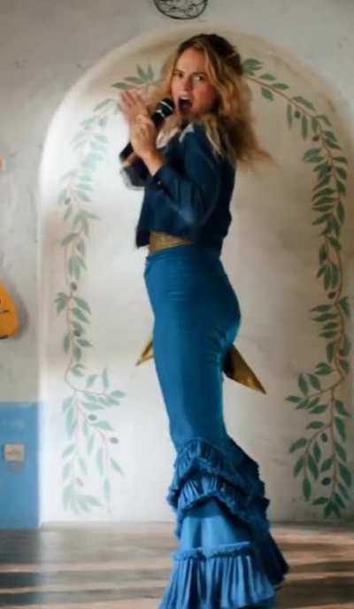 Lily James has a butt like J. Lo