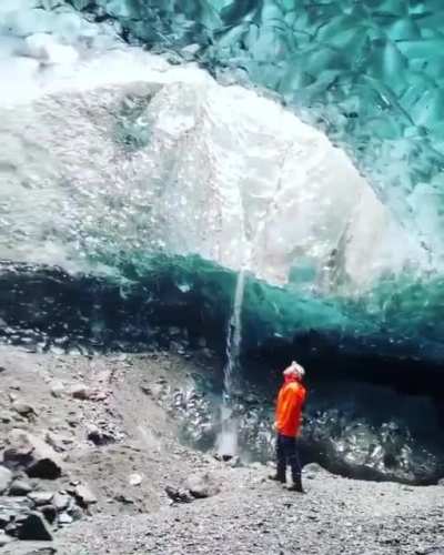🔥 Ice cave