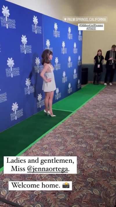 The dress is so sexy 🤭