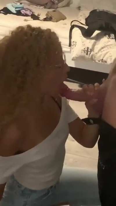 Blowjob #blowjob #deepthroat #mixedgirl #curlyhair #interracial #brazil #homenade #amateur #mestizo #ebony #eyescontact #latina #lati<wbr>nalig<wbr>htski<wbr>n #thic<wbr>kligj<wbr>tskin #thick #portugal #followme #erotic #sexe #sex #porno #sextape #sext<wbr>apeam<wbr>ateur