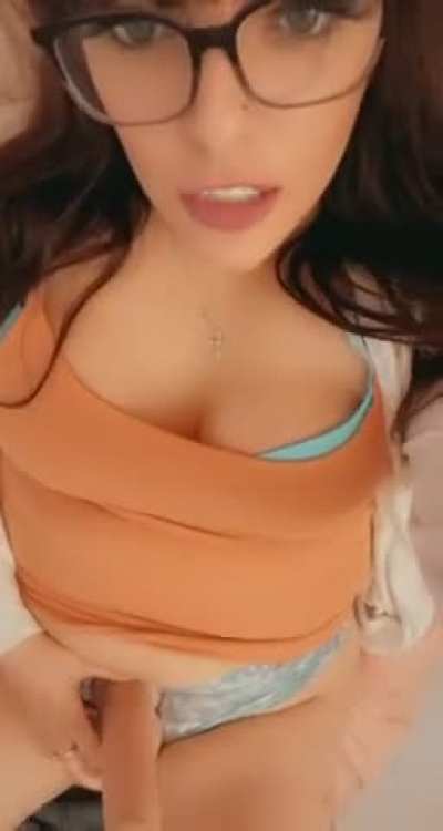 I&rsquo;m ready to drain your wallets and your balls. I love a sub/sissy who has multiple kinks. You&rsquo;ll worship me. I&rsquo;ll even turn you into a cuck if I have to (; Message me if you think you have what it takes to be around a Queen like me. Kik- fantasiaaaa69 Te