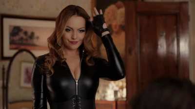 Elizabeth Gillies