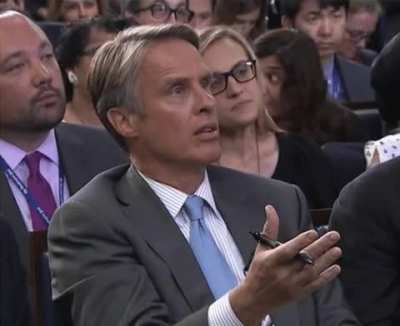 MRW the bell already rang but my teacher goes 
