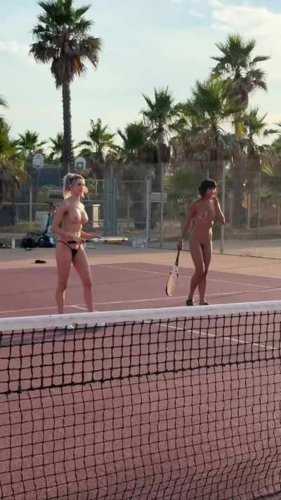 Let's play tennis w us