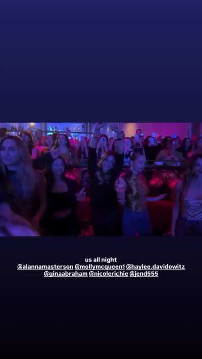 Alanna vibin at the Hilary Duff concert