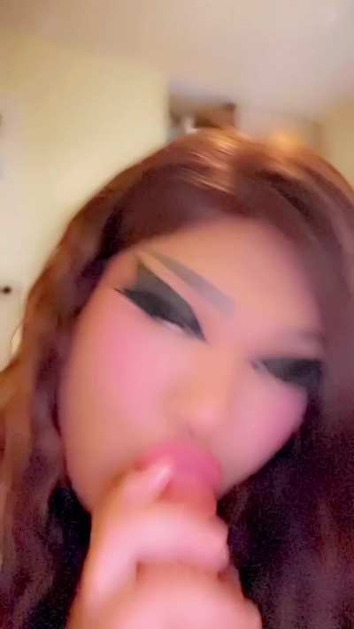 anyone else suck their dildo&rsquo;s clean after using them? 