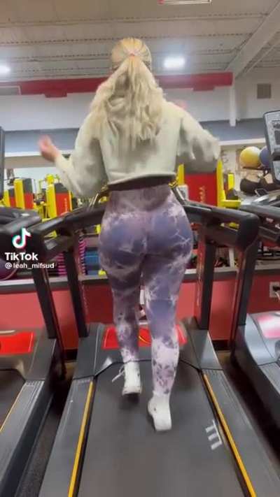 🧟‍♂️🍑