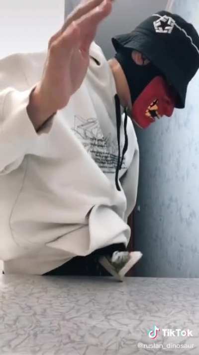 Mini moonwalk