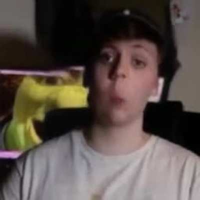 Pyro singing Dame da ne (DeepFake Video)