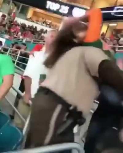 Destruida en segundos
