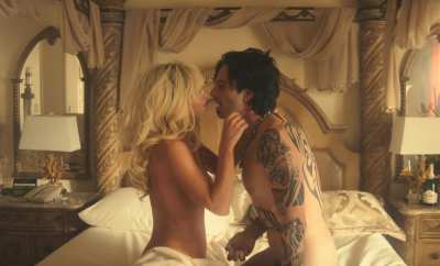 Lily James as Pamela Anderson in 'Pam & Tommy' S1E2