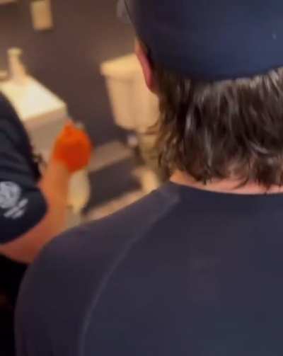 Man tried to eat what&rsquo;s marketed as &ldquo;one of the spiciest chicken sandwiches in the world&rdquo; 