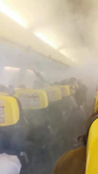 Fire in Ryanair plane after take off