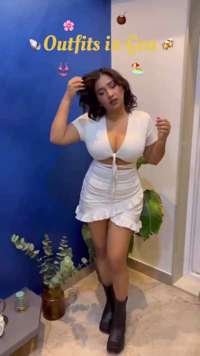 OUTFITS FOR GOA