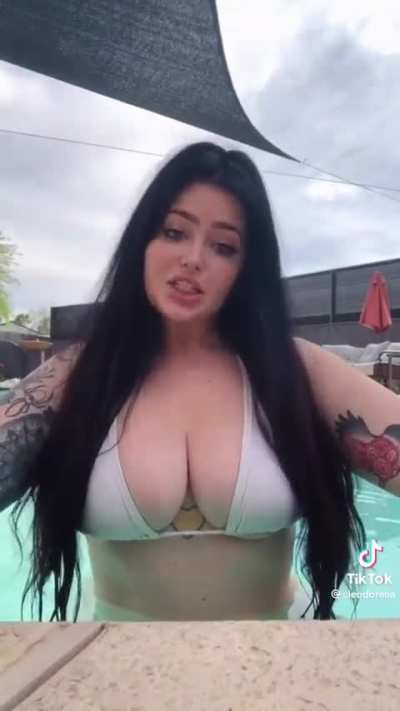 @cleodoraaa