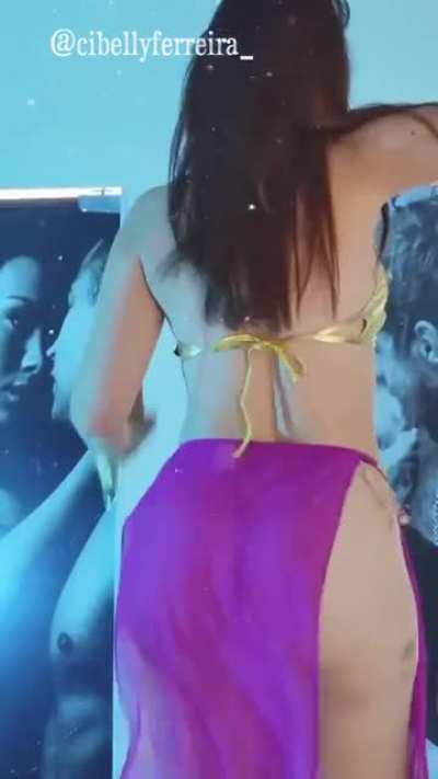 CIBELLY FERREIRA
